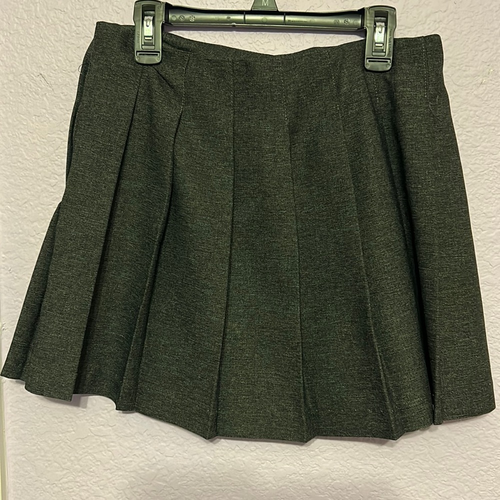 Dark grey pleated skirt